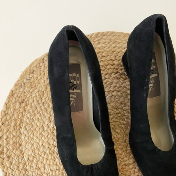 VINTAGE Suede Heels in Black - 9.5 - Picture 9 of 16